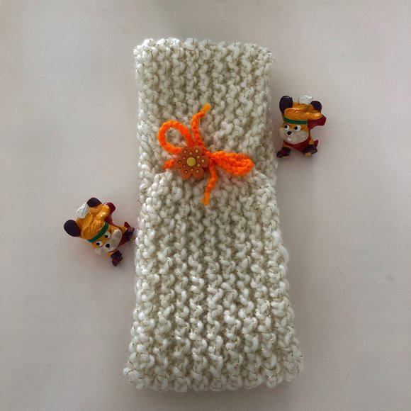 Knitted headband, ear warmer with flower button - Picture 7 of 8